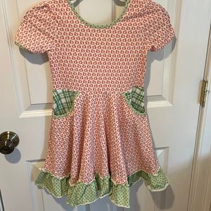 Adorable apple dress for the first day of school! Shrimp &Grits. 7/8. Like new
